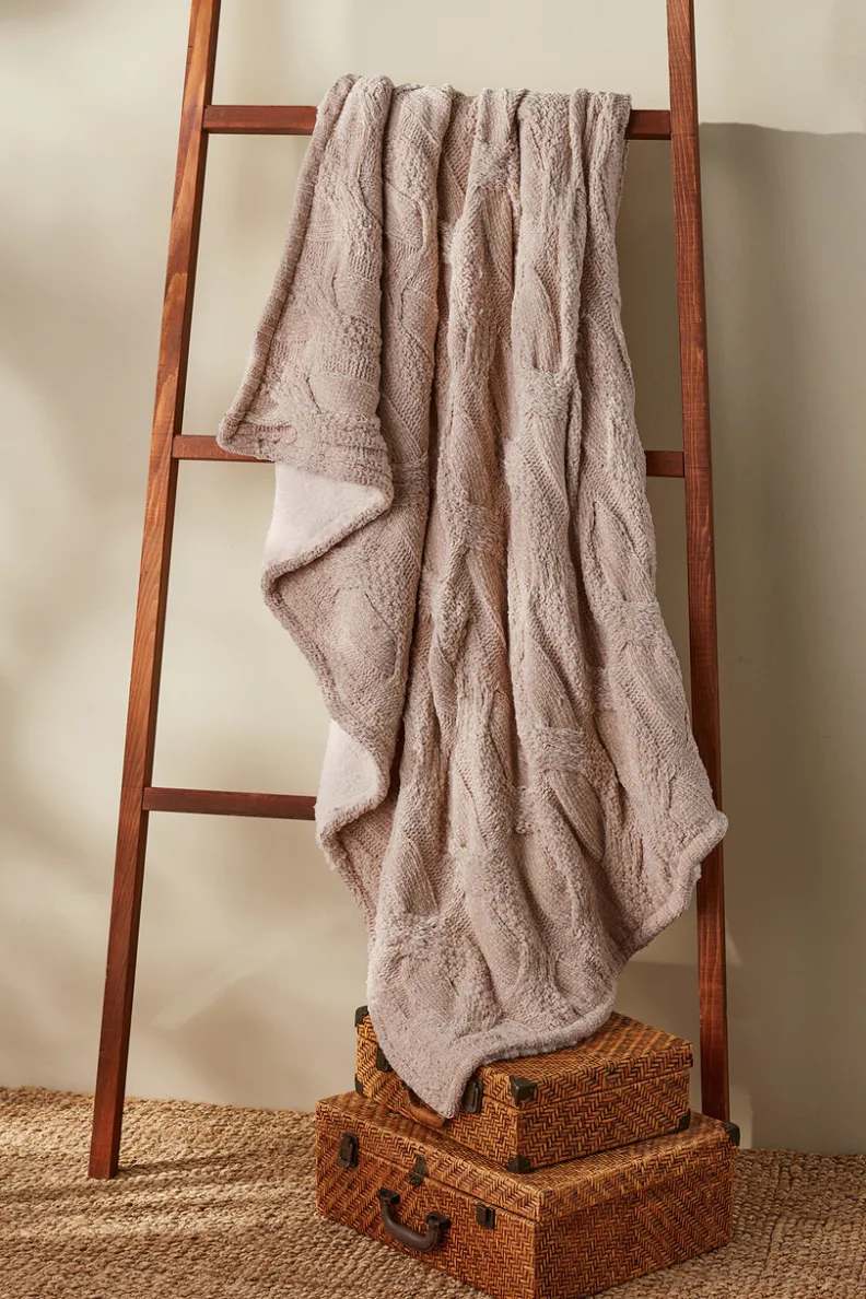Soft Surroundings Cecilia Chenille Throw| Bedding