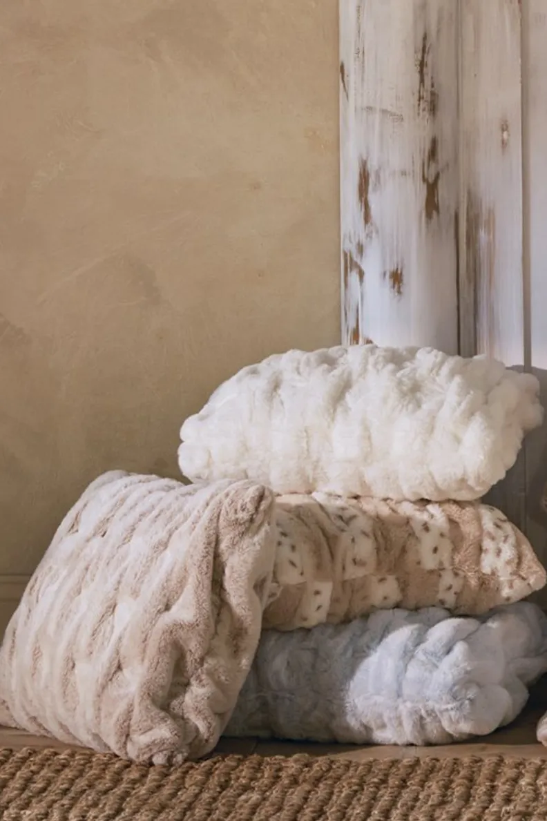 Soft Surroundings La Parisienne Faux Fur Pillow| Bedding|Bedding Essentials