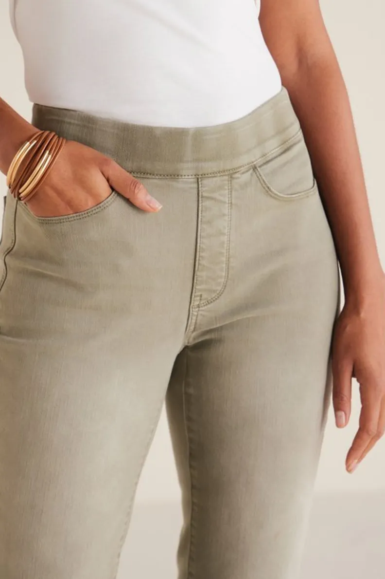 Soft Surroundings The Ultimate Denim Pull-On Crop| Jeans