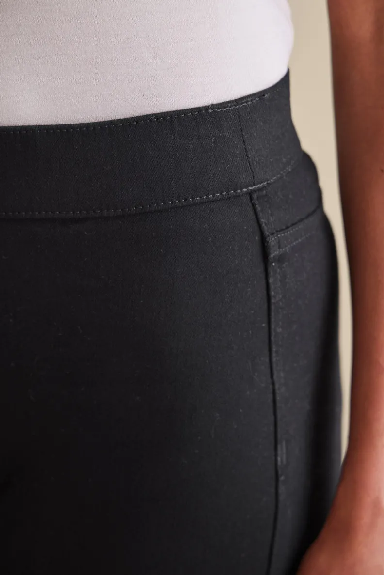 Soft Surroundings Ultimate Denim Pull-On Slim Leg Jeans| Jeans